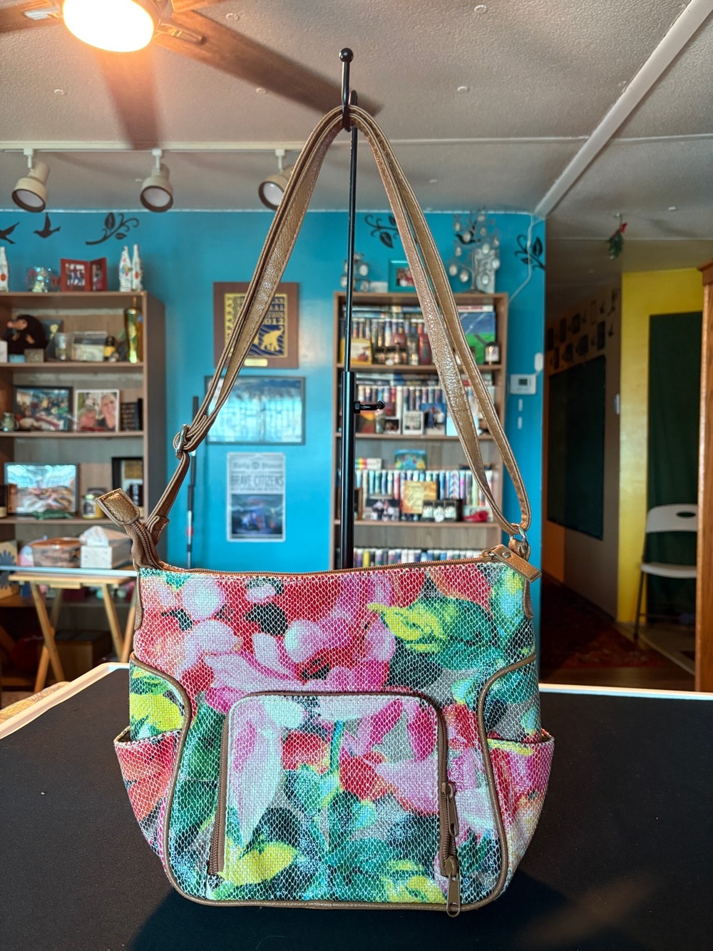 Koltov Shoulder Bag